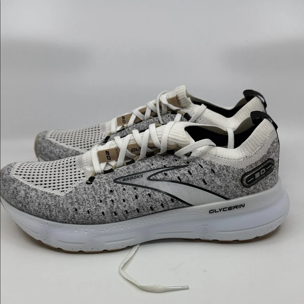 Brooks  Glycerin Gray and White Running Shoes - Picture 4 of 7